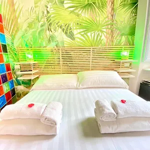 Kiss Me Luxury Bed & Breakfast
